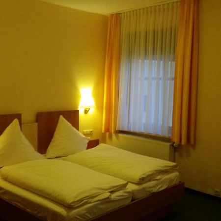 Hotel Thueringer Hof Ebeleben Bagian luar foto